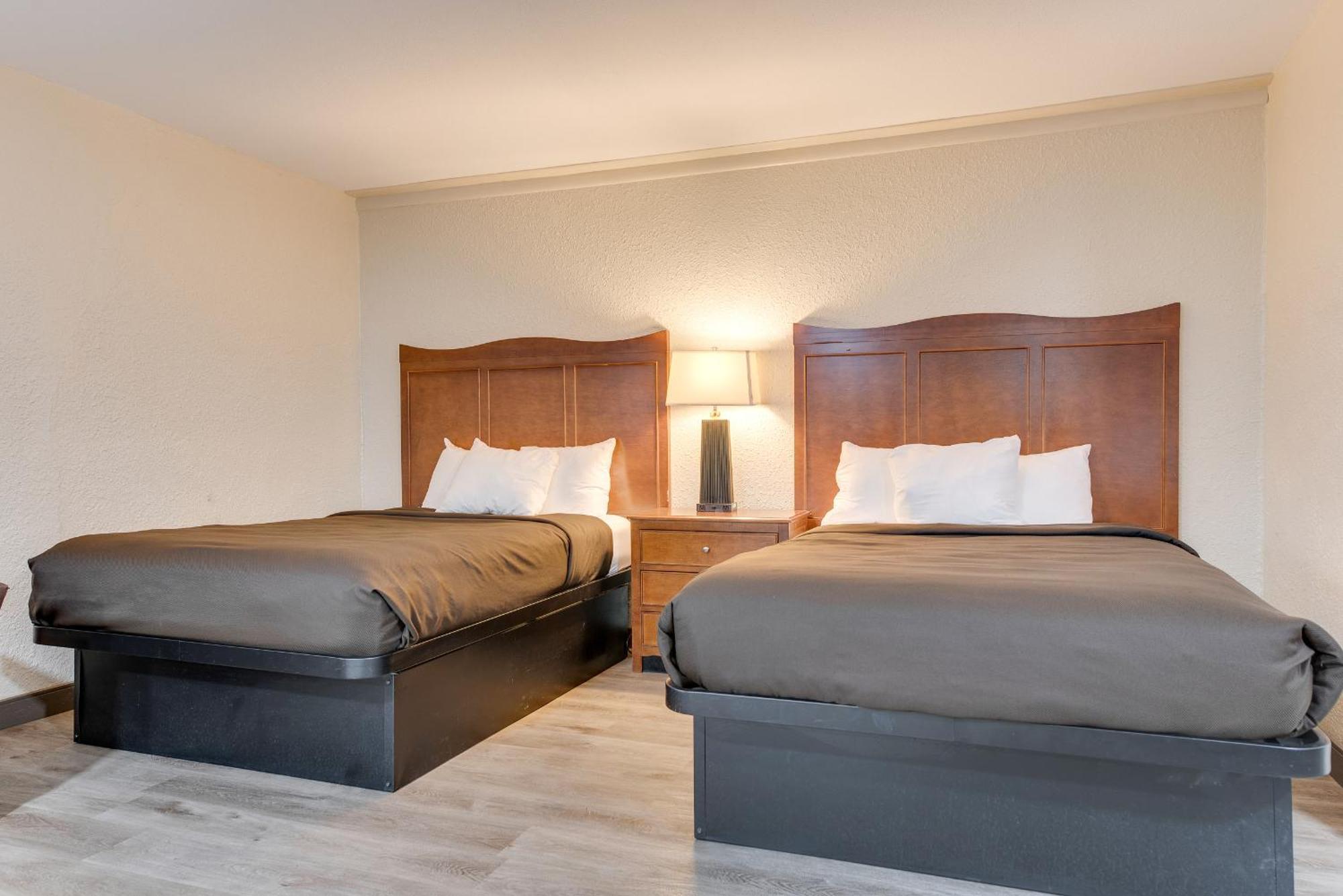 Suburban Studios Near Mesa Verde Кортес Екстериор снимка